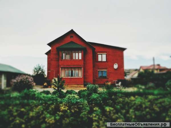 Коттедж 350 м²