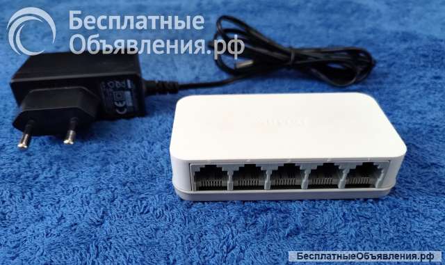 D-Link DES-1005C, кол-во портов: 5x100 Мбит/с (DES-1005C/B1A) c функцией энергосбережения