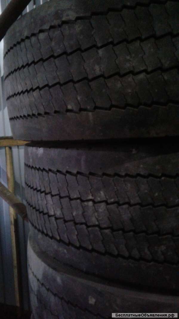 Грузовые шины б/у 275/70/22,5 michelin