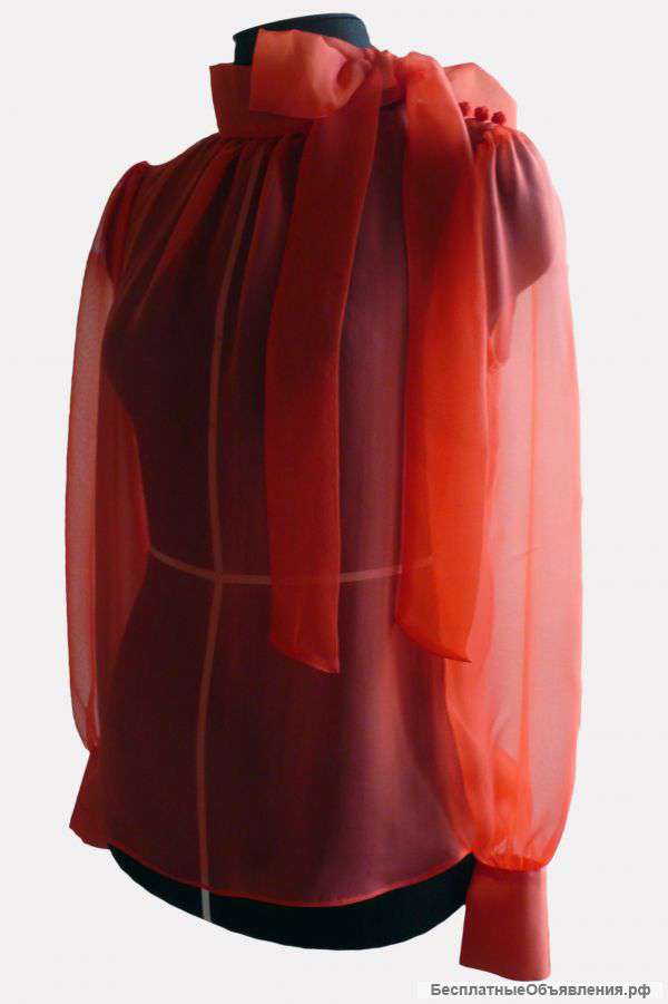 Пошив женских платьев и блузок.