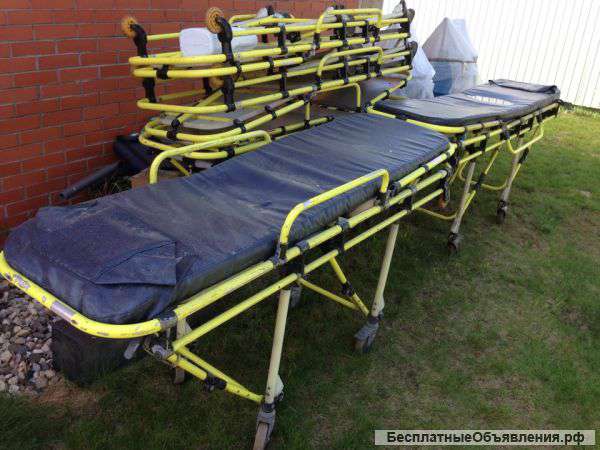 Продаются носилки санитарные (медицинские)