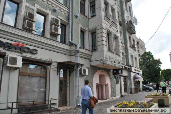 Продается пятикомнтная квартира в Москве