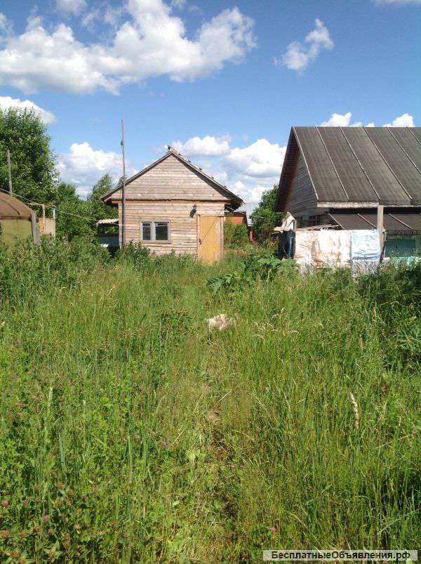 Участок с домиком