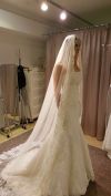 Элегантное брендовое свадебное платье в стиле "рыбка"