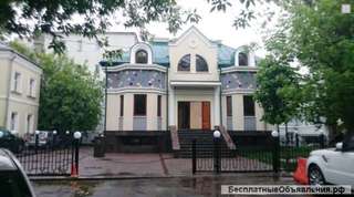 Особняк 425 м2 в центре Москвы с собственной территорией