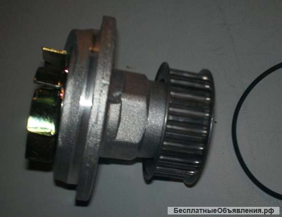 Насос водяной / помпа Daewoo Espero, Opel Record, Kadett, Ascona C