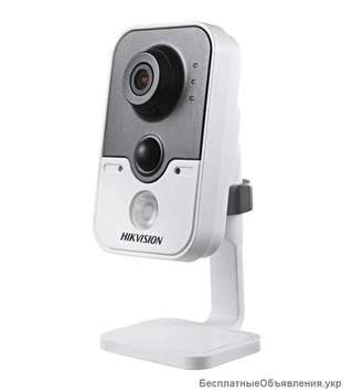 2 Мп IP Видеокамера Hikvision DS-2CD2420F-IW (2.8 Мм)
