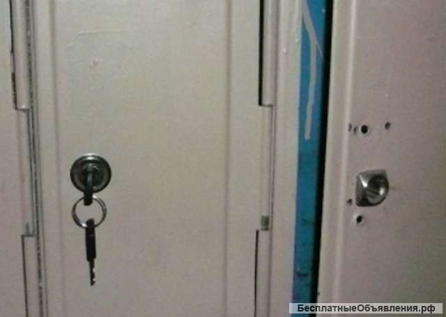 Почтовые ящики. Установка замков.