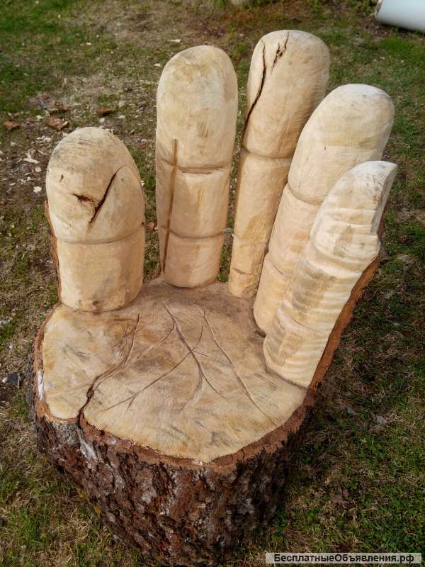 Кресло из пня на колесах
