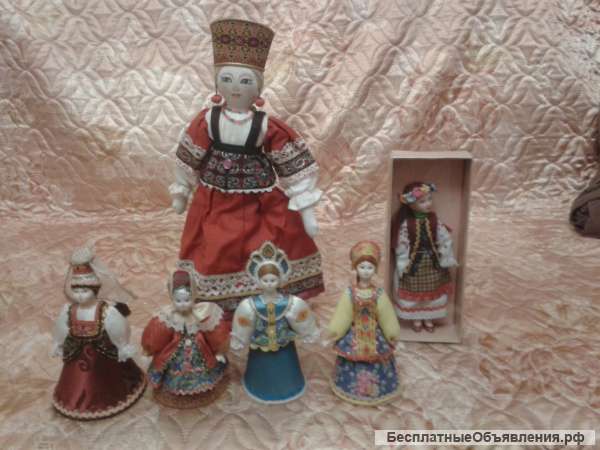 Куклы в национальных костюмах