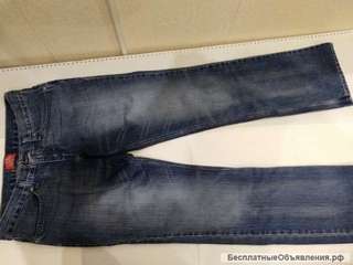 Новые, синие джинсы"Levis"