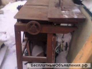 Деревообробатывающий станок