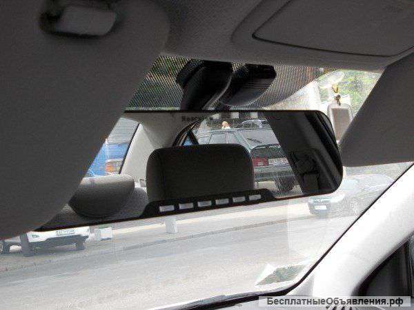 Видеорегистратор-зеркало CAR DVR E100