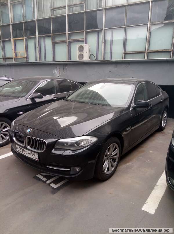 Автомобиль BMW 528i Xdrive