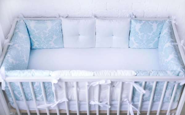 Комплекты в кроватку ручной работы