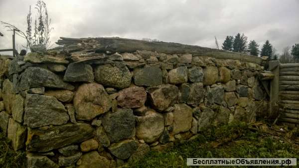Участок 2 Га. на хуторе у соснового леса и речки, дом, баня, водопровод и газ.