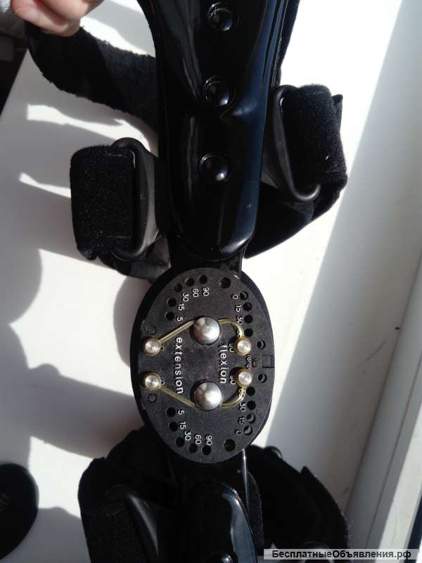 Ортез на коленный сустав