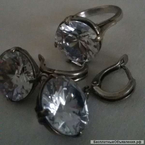 Серебряные украшения с камнями