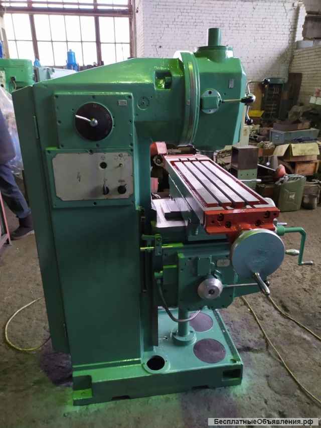 Вертикально-фрезерный станок 6Р10