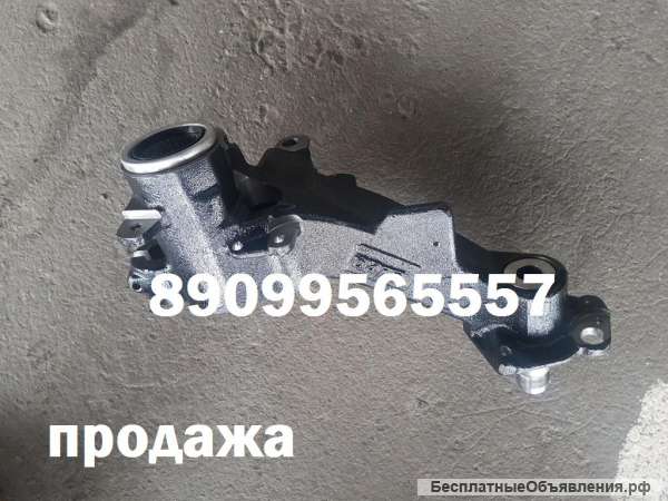 Рычаг задний левый Пежо Партнер (Peugeot Partner)