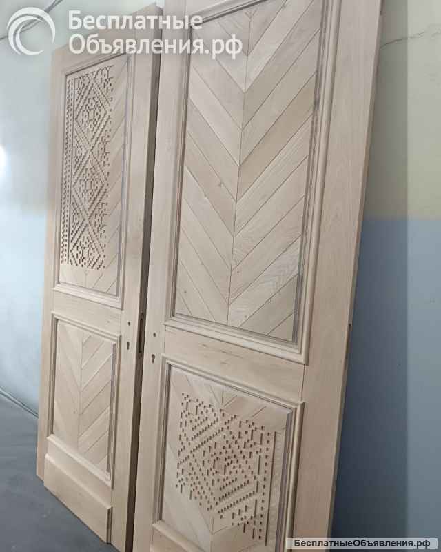 Двери с резьбой, классика из массива дерева под заказ