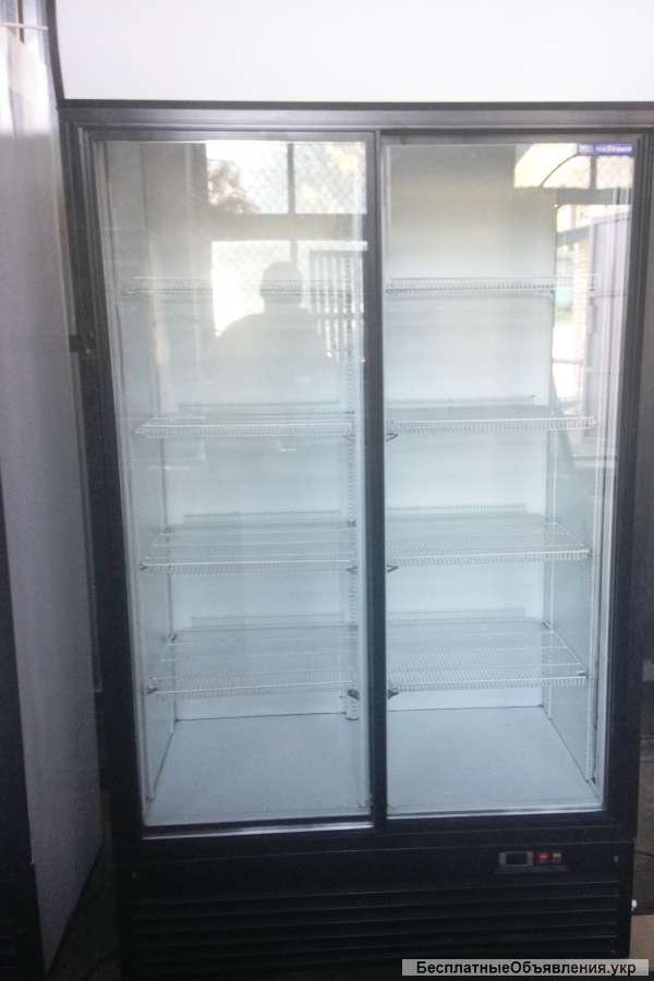 Шкафы холодильные бу стекло, 1- и 2-дверные витрины купе.Цена снижена