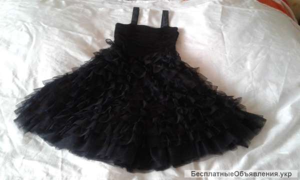Элегантное платье 122см