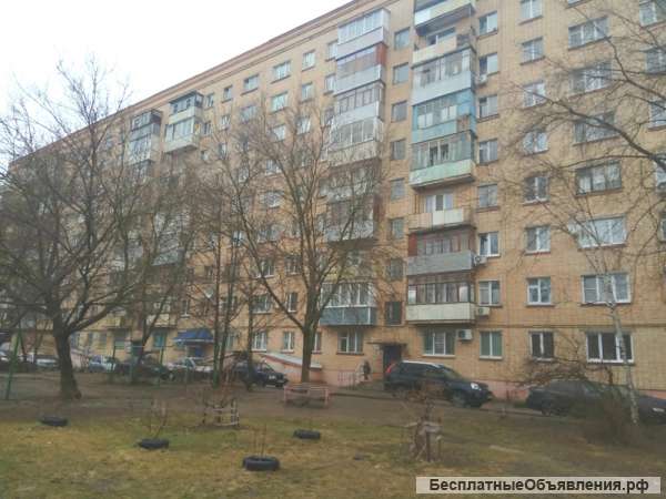 2-комн. квартиру 44 кв.м в центре Серпухова