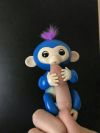 Интерактивная игрушка обезьянка fingerlings baby monkey оптом из китая