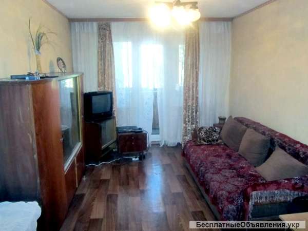2-комнатная/раздельная квартира возле метро Сырец (300метров)