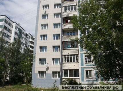 Сдается 2-ком. квартира в Яхроме на ул. Ленина на длительный срок. В квартире типовой ремонт.