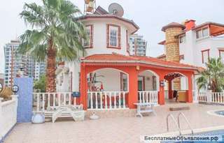 Вилла общей площадью 200 кв.м, частный бассейн, Махмутлар, Алания, Турция