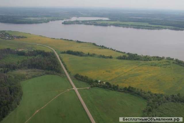 15 соток возле водохранилища и леса