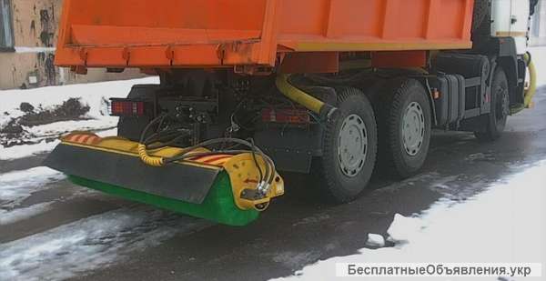 Задняя щетка на МАЗ, КАМАЗ