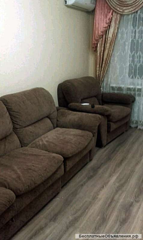 Сдаю 3к. кв. пр. Ленина 14/14кирп. 100м. ремонт