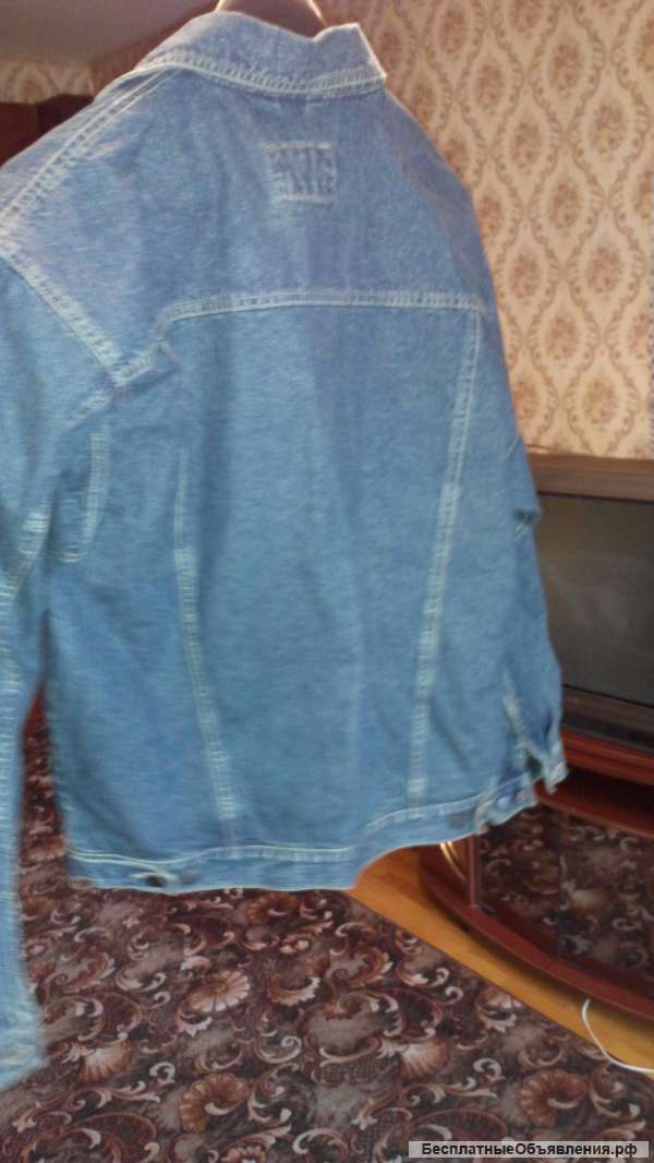 Новая джинсовая мужская куртка