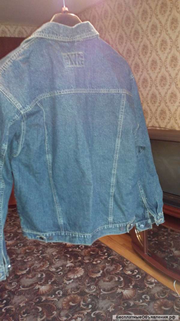 Новая джинсовая мужская куртка