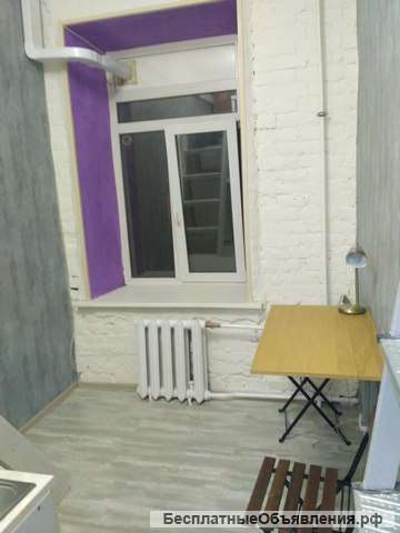 Из комнаты в студию. Студия в центре Петербурга.