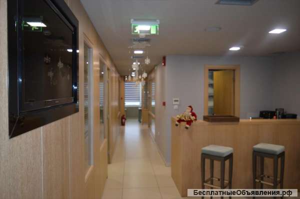 Помещение общей площадью 446 кв.м, с арендатором-салоном красоты, Афины, Греция