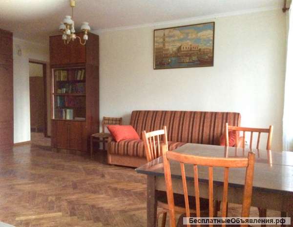 3-к квартира, 56.7 м², 5/5 эт. на длительный срок.