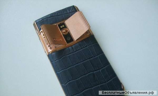 Vertu Signature Touch Claus De paris Gold
