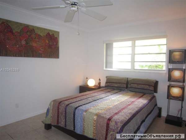 Прекрасная однокомнатная квартира в Майами в Sunny Isles Beach