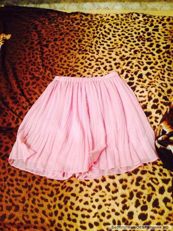 Продам две новые юбки