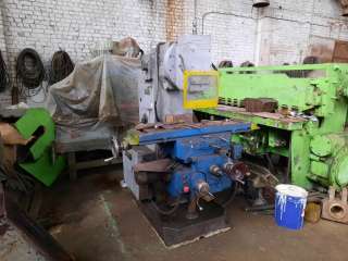 Вертикально-фрезерный станок 6Р11