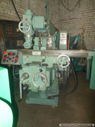 Широко-универсальный фрезерный 6Т82Ш. Мало эксплуатировался.