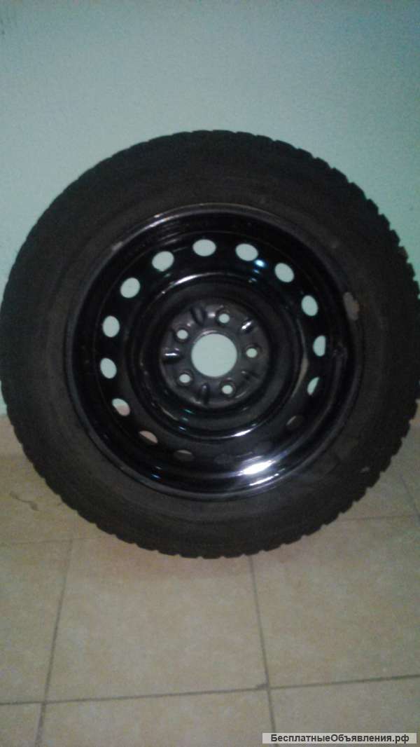 Зимние колеса(комплект ) в сборе на штампованых дисках