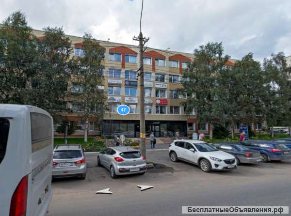 Парикмахер, мастер по маникюру