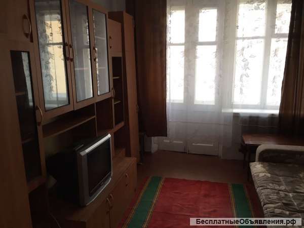 Комната 13,4 кв.м. в 3х комнатной коммунальной квартире