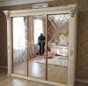 Шкаф купе в классическом стиле