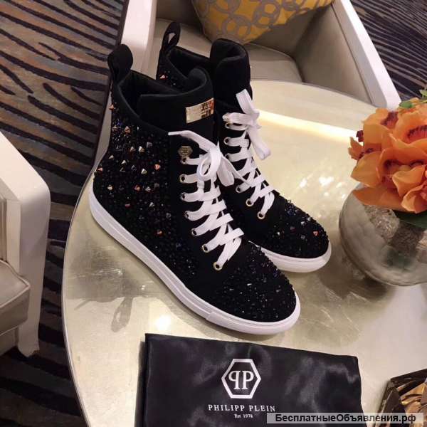 Сникерсы PHILLIP PLEIN с шипами чёрного цвета